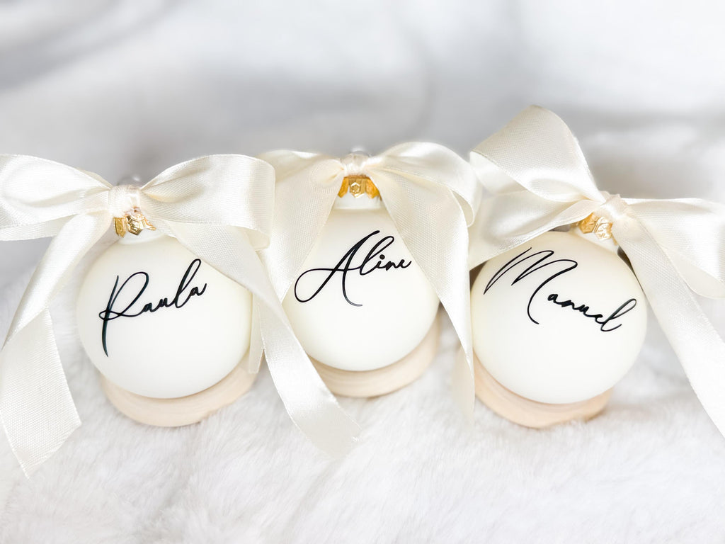 6 cm  Glas Weihnachtskugel personalisiert, Christbaumkugel,  Weihnachtsschmuck Glaskugel,   6cm verschiedene  Farben