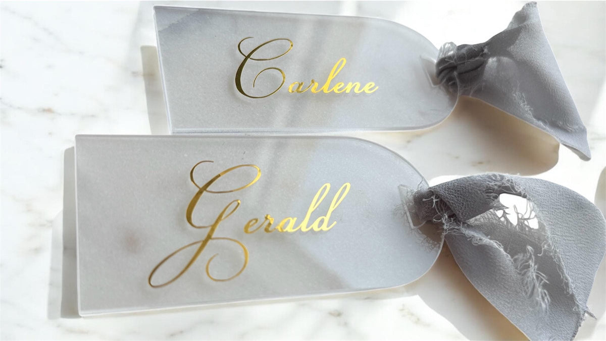Platzkarte Acrylschild Hochzeit  Geschenk Babyshower Baby Monats Schild   Acrylschild  Taufe, weihnachtskugel Namensschild Personalisiert